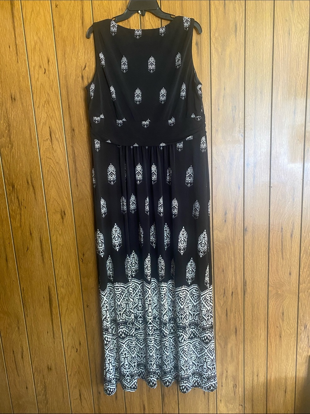 Chaps Black and White Printed Maxi Dress - Picture 3 of 3